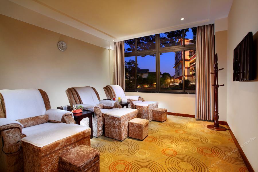 Hotel Guhua Garden 3*